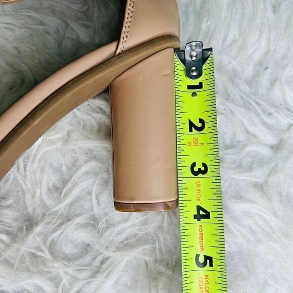 Bar III nude color summer / spring party heels 7.5 - Picture 4 of 15